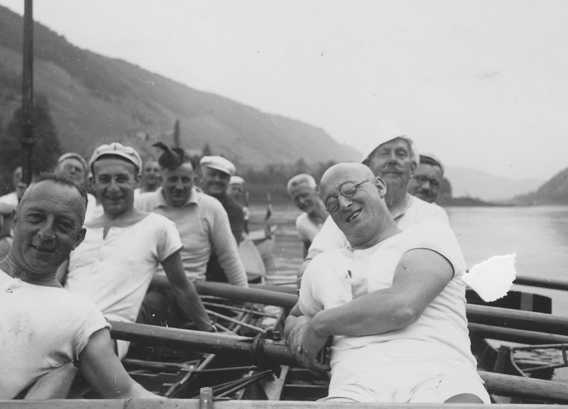 1934 – 