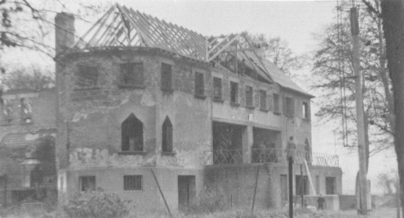 1948 – Bootshaus im Wiederaufbau