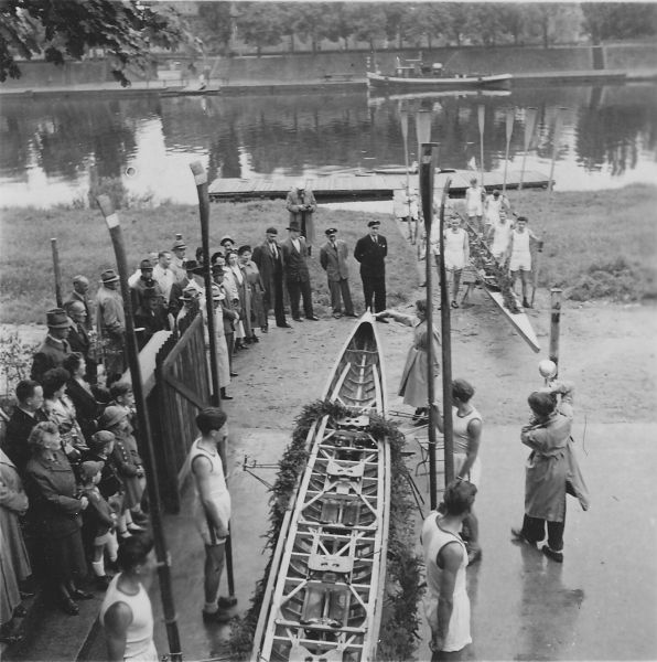 1951 – Bootstaufe