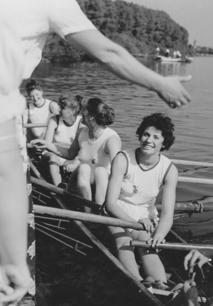 1959 – Damen Vierer