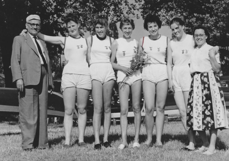 1959 – Damen Vierer