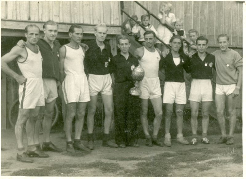 1947 – Stadtachtermannschaft
