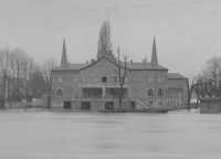 1926 – Bootshaus im Hochwasser
