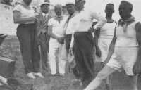 1934 – 