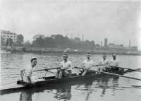 1910 - Vierer auf der Frankfurter Regatta