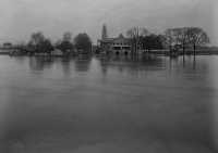 1924 – Bootshaus im Hochwasser